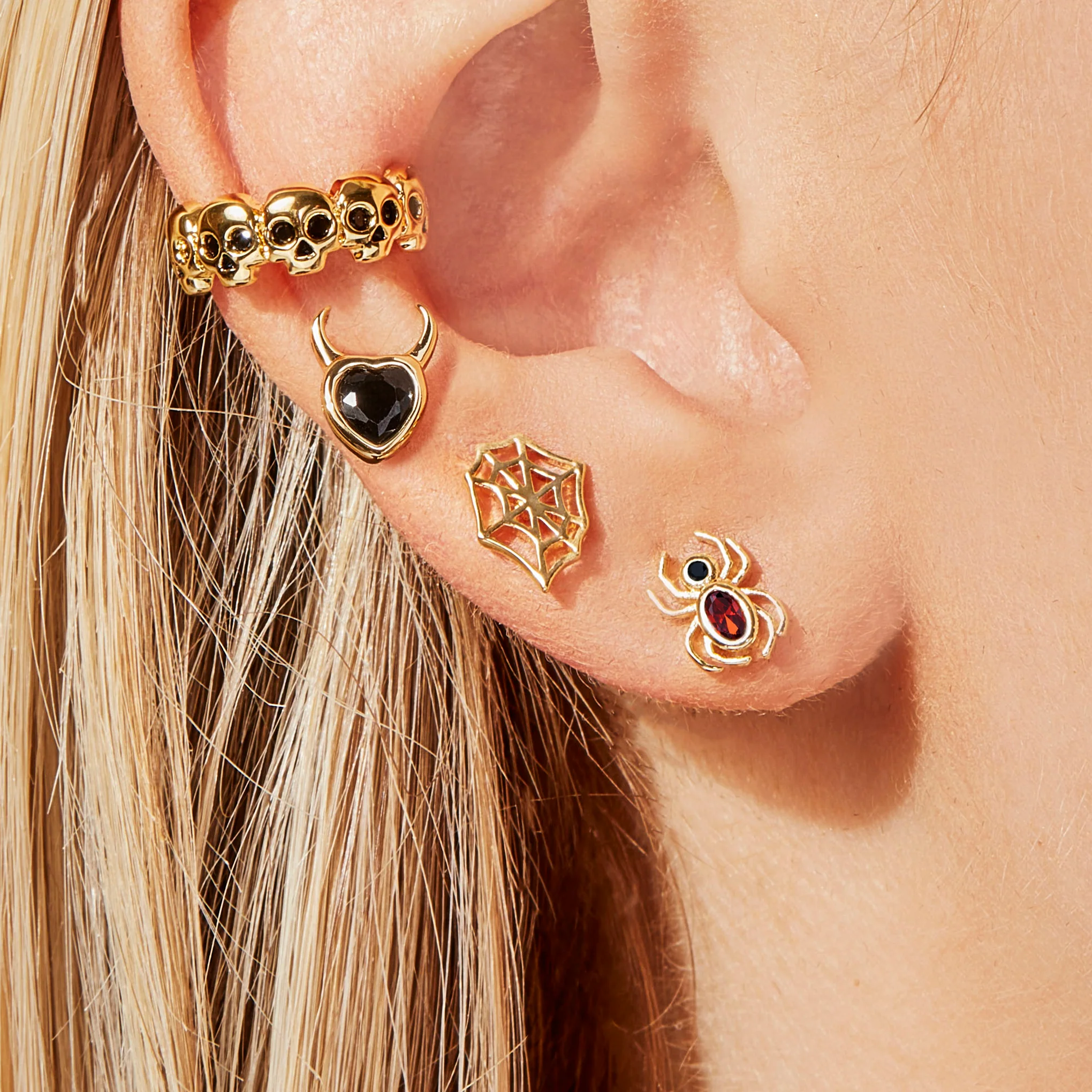 Sinister Heart Studs - Black - Image 4